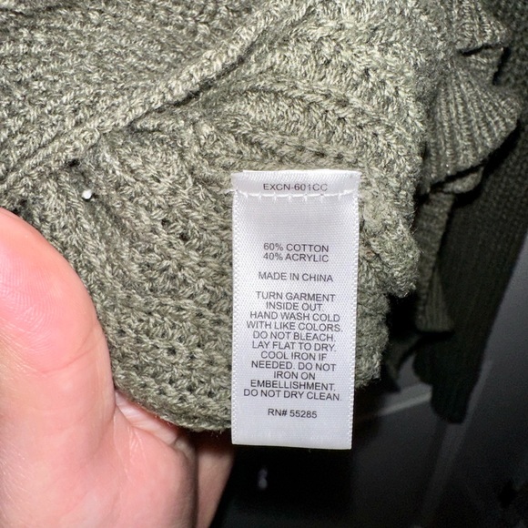 Express Green Studded Sweater Size: XS - Picture 9 of 9